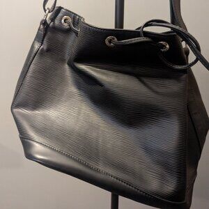 Louis Vuitton Noé bucket bag